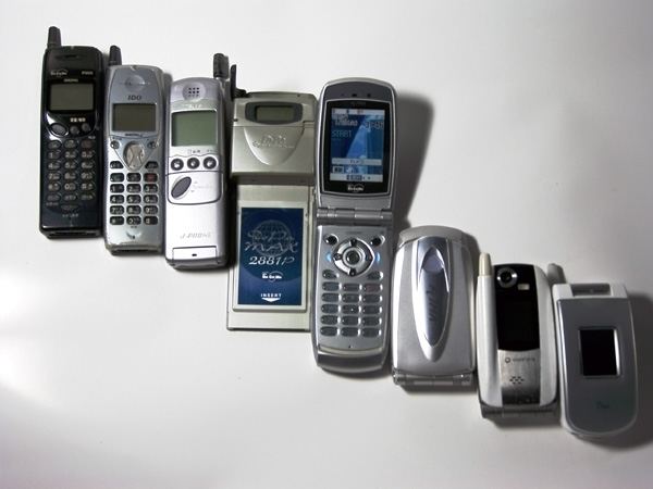 Mobile phone industry in Japan