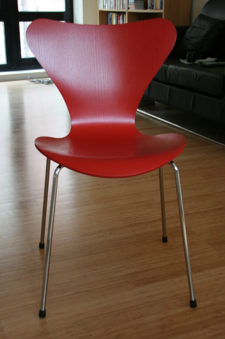 Model 3107 chair FileModel 3107 Chair redjpg Wikimedia Commons