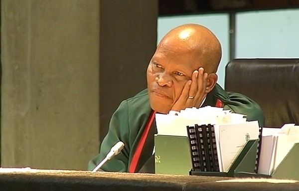 Mogoeng Mogoeng Sassa grant issue is a crisis Chief Justice