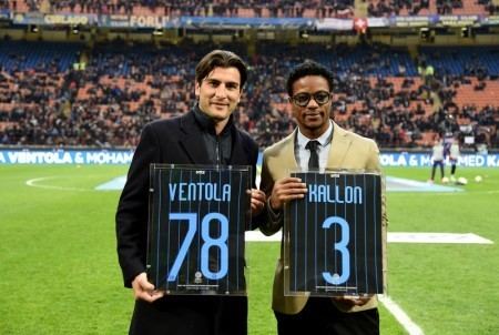 Mohamed Kallon Inter Milan gives Sierra Leone39s Mohamed Kallon a Hero39s