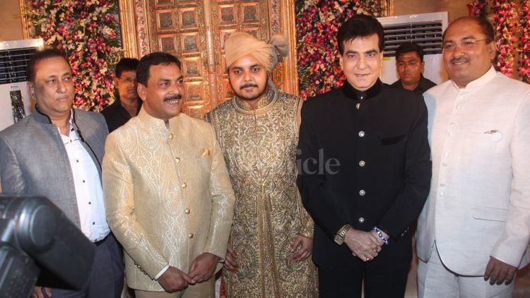 Naseem Khan Sanjay Jeetendra attend wedding reception of Congress MLA Naseem