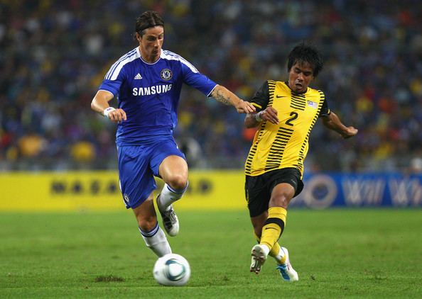 Mohd Daudsu Jamaluddin Fernando Torres Photos Malaysia XI v Chelsea Zimbio