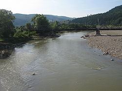 Moldova River httpsuploadwikimediaorgwikipediacommonsthu