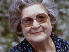 Mollie Sugden newsimgbbccoukmediaimages45999000jpg45999