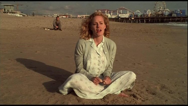Molly (1999 film) 20 Great Comedies About Mental Illness You Shouldn39t Miss Taste of