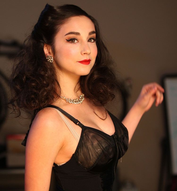 Molly Ephraim Molly Ephraim Hot Poster