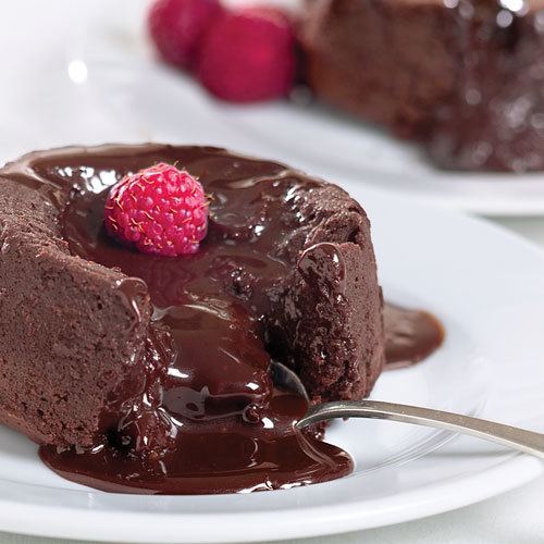 Molten chocolate cake Molten Chocolate Lava Cakes amp Complimentary Dessert Sauces Baking