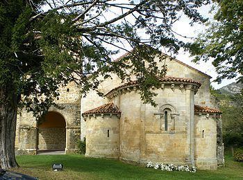 Monastery of San Pedro de Villanueva httpsuploadwikimediaorgwikipediacommonsthu