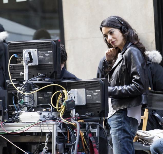 Money Monster movie scenes Amal Clooney on the set of hubby George Clooney s movie Money Monster 