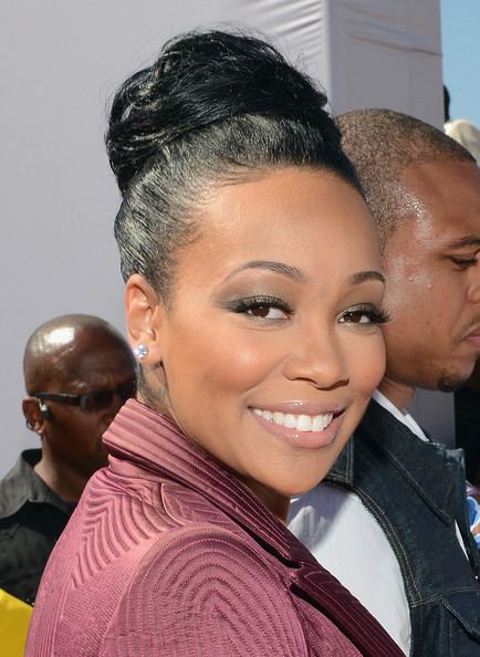 Monica (singer) Shannon Brown and Monica Photos 2012 BET Awards Red