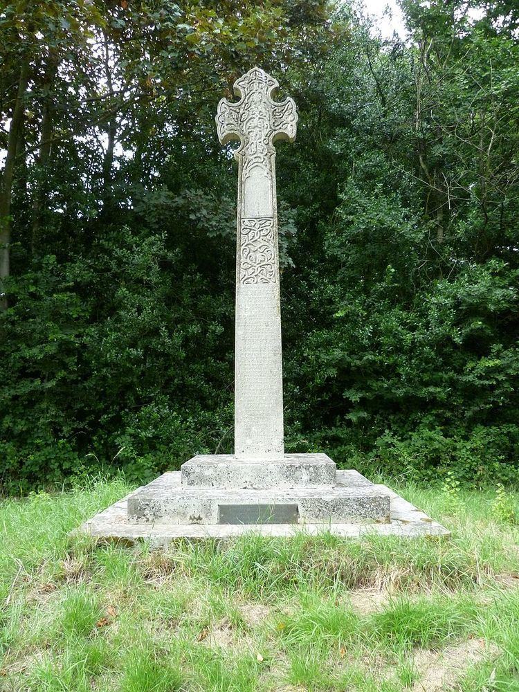 Monken Hadley War Memorial