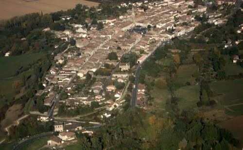 Monségur, Gironde mw2googlecommwpanoramiophotosmedium43080926jpg