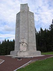 Mont Mouchet httpsuploadwikimediaorgwikipediacommonsthu
