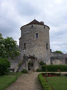 Montaigne's tower httpsuploadwikimediaorgwikipediacommonsthu