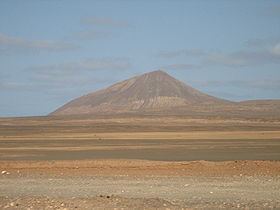 Monte Grande (Sal) httpsuploadwikimediaorgwikipediacommonsthu