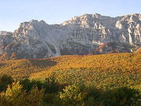 Monte Sirente httpsuploadwikimediaorgwikipediacommonsthu
