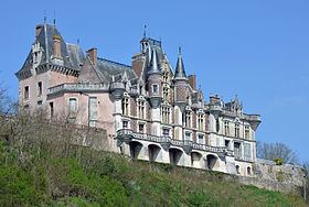Montigny-le-Gannelon httpsuploadwikimediaorgwikipediacommonsthu