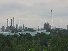 Montreal Refinery httpsuploadwikimediaorgwikipediacommonsthu
