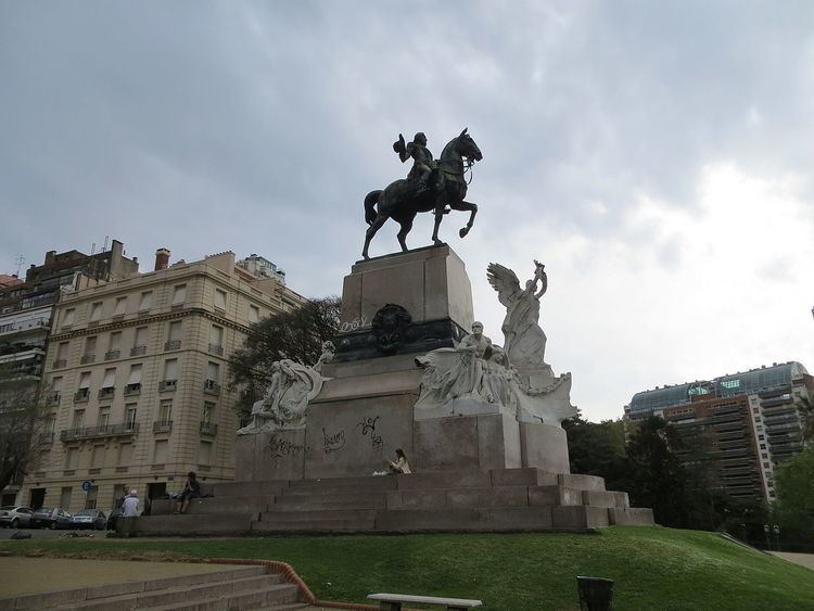 Monument to Bartolomé Mitre