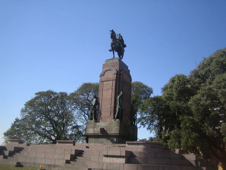 Monument to General Carlos M. de Alvear