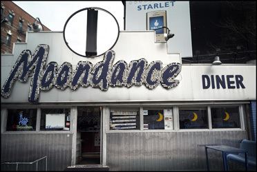 Moondance Diner httpsuploadwikimediaorgwikipediacommons11