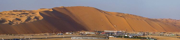 Moreeb Dune Moreeb dune photo Tal Mireb Liwa oasis United Arab Emirates