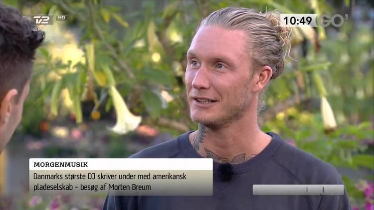 Morten Breum Morten Breum i Go Morgen Danmark med singlen Look Closer YouTube