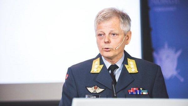 Morten Haga Lunde Morten Haga Lunde utnevnt til ny sjef for Etterretningstjenesten