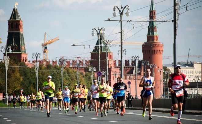 Moscow Marathon ichefbbcicouknews660cpsprodpbAAA7productio