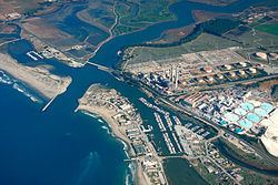 Moss Landing, California httpsuploadwikimediaorgwikipediacommonsthu