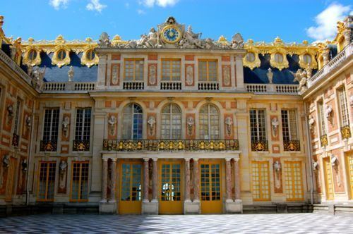 Most breathtaking palaces of the world Most breathtaking palaces of the world