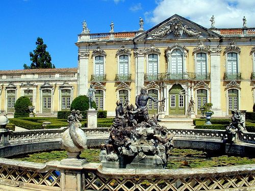 Most breathtaking palaces of the world Most breathtaking palaces of the world