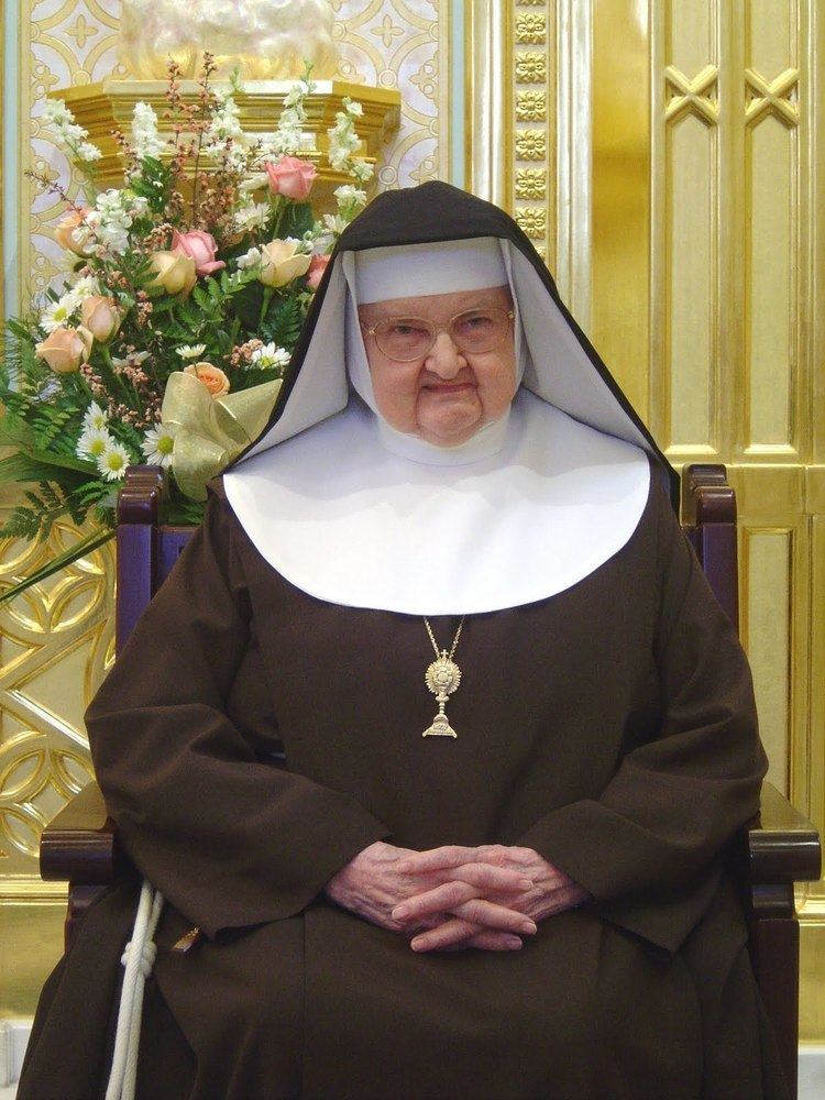 Mother Angelica Mother Angelica Dies on Easter Sunday Women of Grace