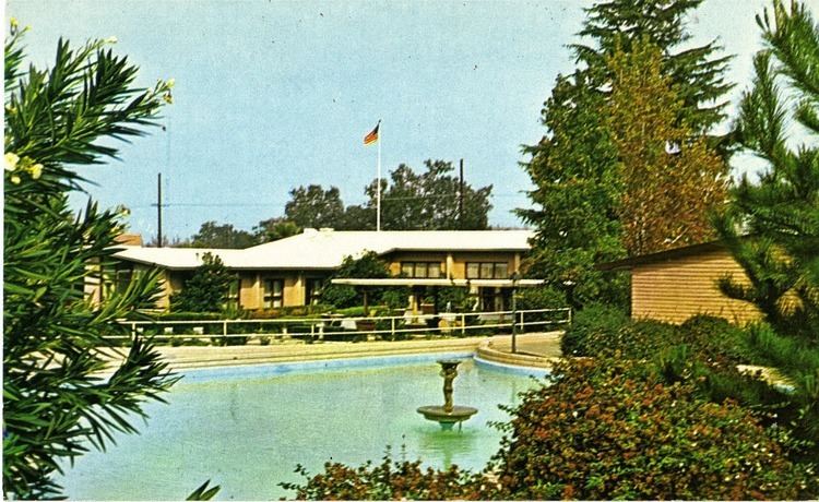 Beautiful scenery at the Motion Picture Country House and Hospital in Woodland Hills Postcard