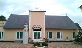 Moubarak Mosque, Val-d'Oise httpsuploadwikimediaorgwikipediacommonsthu