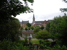 Moulins-la-Marche httpsuploadwikimediaorgwikipediacommonsthu