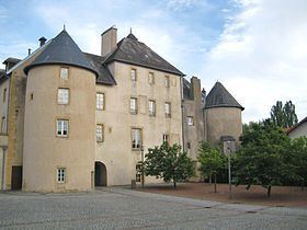 Moulins-lès-Metz httpsuploadwikimediaorgwikipediacommonsthu