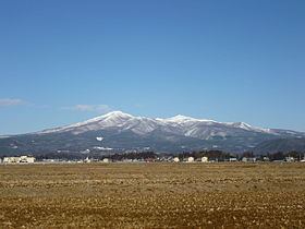 Mount Adatara httpsuploadwikimediaorgwikipediacommonsthu