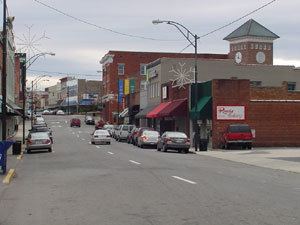 Mount Airy, North Carolina wwwburkerobertsonassociatescomimagestndowntow