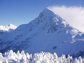 Mount Arrowhead httpsuploadwikimediaorgwikipediacommonsthu
