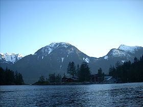 Mount Arthur (British Columbia) httpsuploadwikimediaorgwikipediacommonsthu