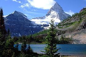 Mount Assiniboine httpsuploadwikimediaorgwikipediacommonsthu