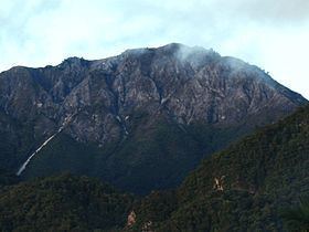 Mount Binaiya httpsuploadwikimediaorgwikipediaidthumb5