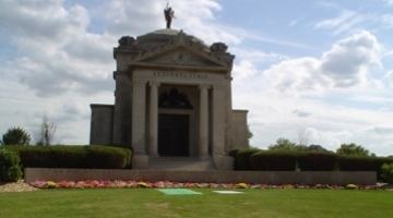 Mount Carmel Cemetery (Hillside, Illinois)