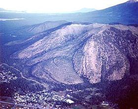 Mount Elden httpsuploadwikimediaorgwikipediacommonsthu