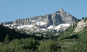 Mount Fitzgerald (Nevada) httpsuploadwikimediaorgwikipediacommonsthu