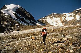 Mount Hugh Neave httpsuploadwikimediaorgwikipediaenthumb9
