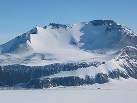 Mount Joyce httpsuploadwikimediaorgwikipediacommonsthu
