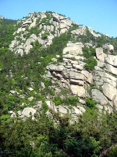Mount Lao httpsuploadwikimediaorgwikipediacommons22