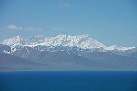 Mount Nyenchen Tanglha httpsuploadwikimediaorgwikipediacommonsthu